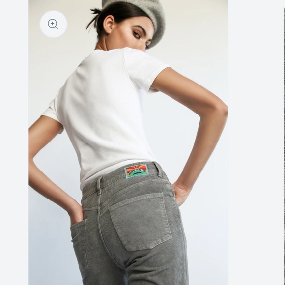 Daily Blue Boost Button Fly Denim in Lead Classic Leg Jeans  Size 25 $320 - Picture 15 of 16